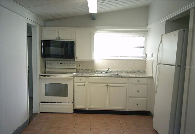 1060 65TH STREET S, St Petersburg, FL 33707