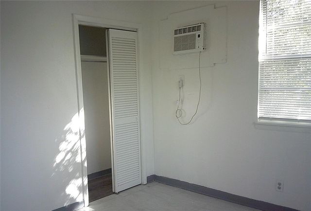 1060 65TH STREET S, St Petersburg, FL 33707