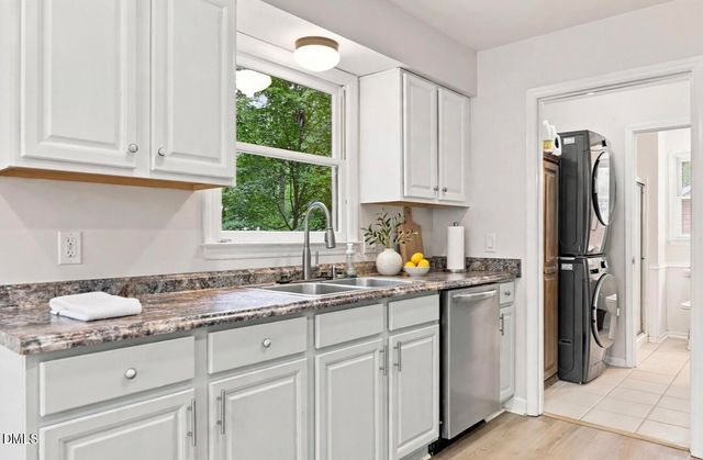 300 Trimble Avenue, Cary, NC 27511