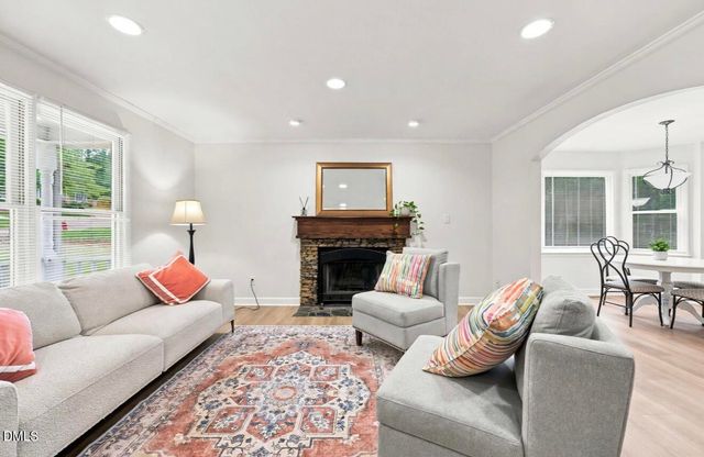 300 Trimble Avenue, Cary, NC 27511
