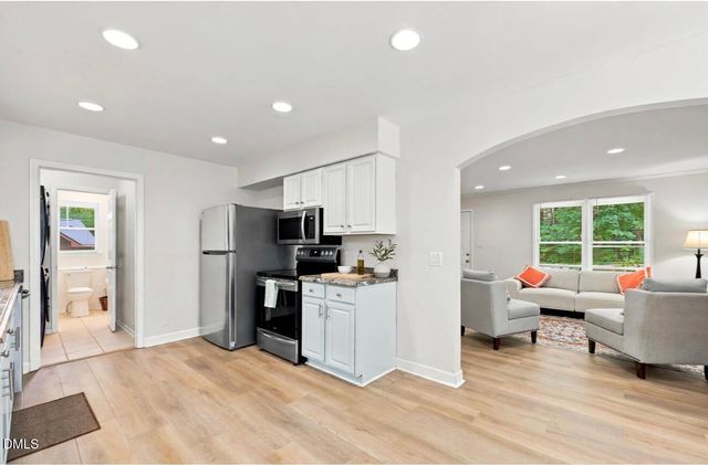 300 Trimble Avenue, Cary, NC 27511