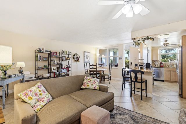 109 Paradise Harbour Boulevard 203, North Palm Beach, FL 33408
