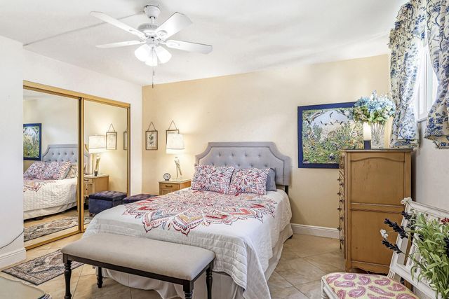 109 Paradise Harbour Boulevard 203, North Palm Beach, FL 33408