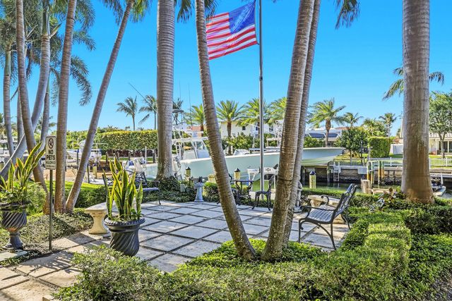 109 Paradise Harbour Boulevard 203, North Palm Beach, FL 33408