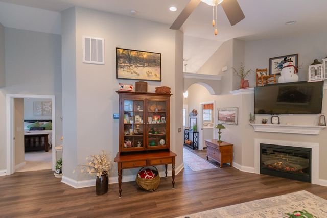 125 Avalon Path, Georgetown, KY 40324