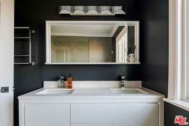 14652 Deervale Place, Sherman Oaks, CA 91403