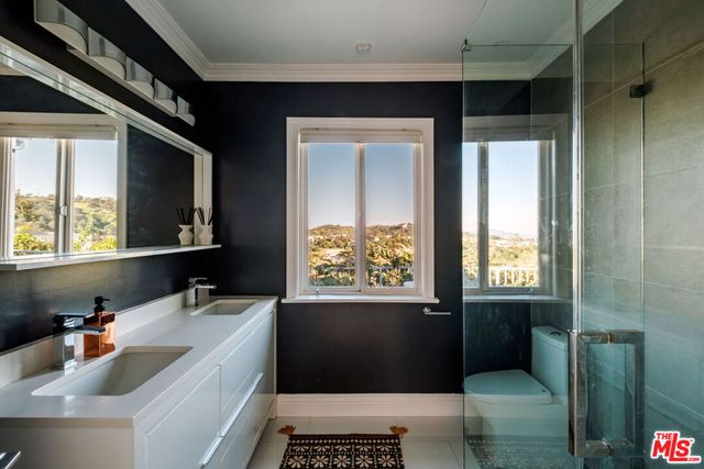 14652 Deervale Place, Sherman Oaks, CA 91403