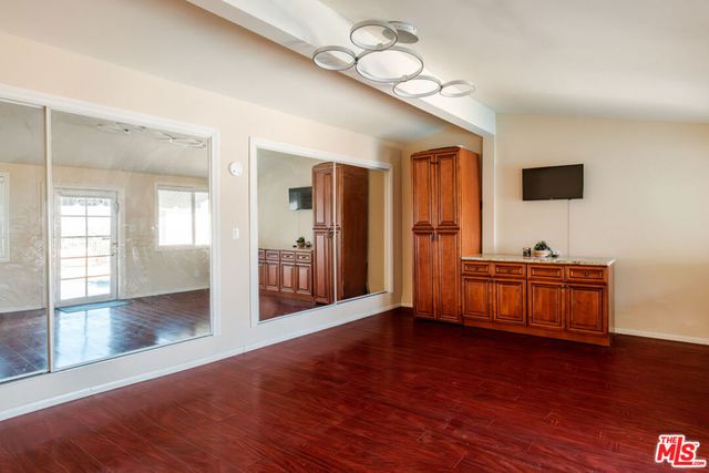 14652 Deervale Place, Sherman Oaks, CA 91403