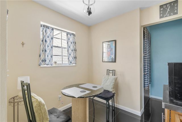 2333 Indian River Boulevard 401, Vero Beach, FL 32960