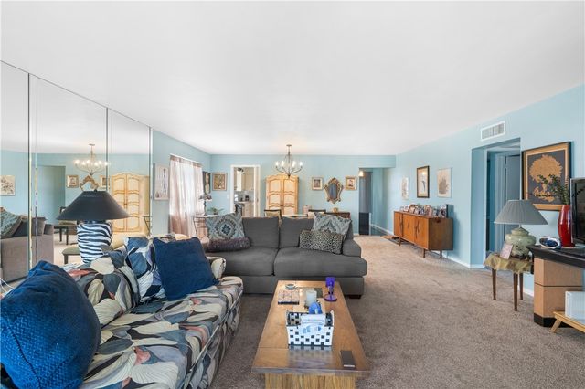 2333 Indian River Boulevard 401, Vero Beach, FL 32960