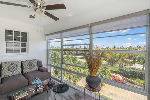 2333 Indian River Boulevard 401, Vero Beach, FL 32960