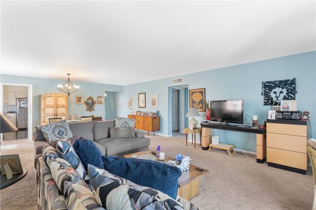 2333 Indian River Boulevard 401, Vero Beach, FL 32960