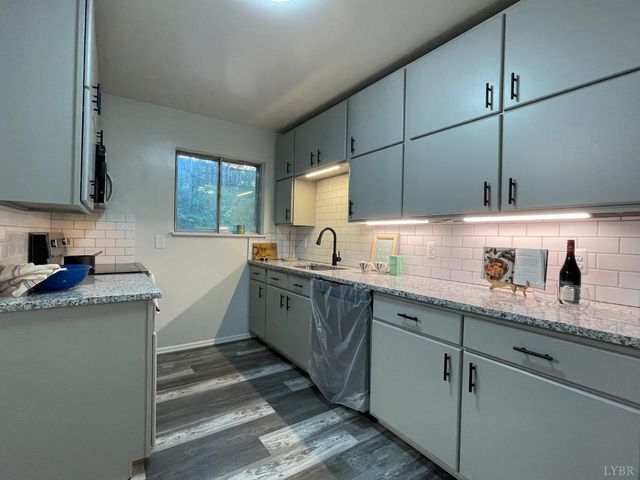 205 Forestview Circle, Bedford, VA 24523