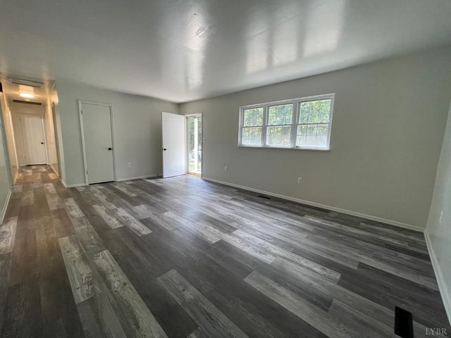 205 Forestview Circle, Bedford, VA 24523