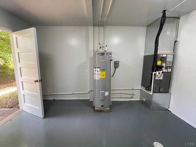 205 Forestview Circle, Bedford, VA 24523