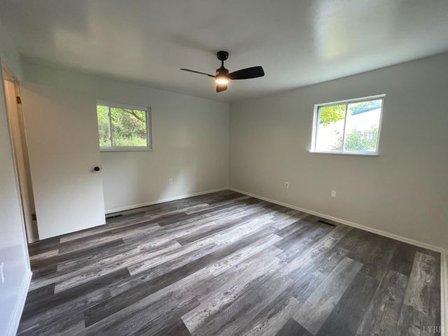 205 Forestview Circle, Bedford, VA 24523