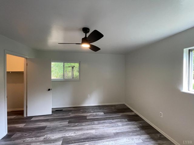 205 Forestview Circle, Bedford, VA 24523