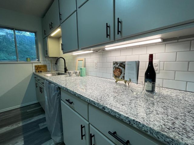 205 Forestview Circle, Bedford, VA 24523