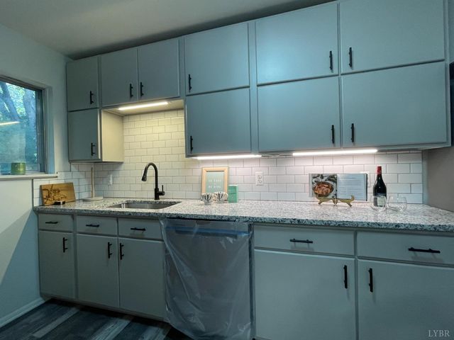 205 Forestview Circle, Bedford, VA 24523