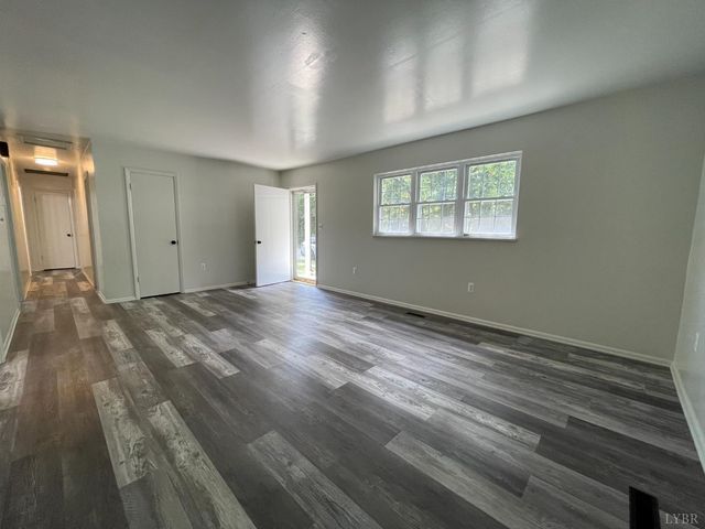 205 Forestview Circle, Bedford, VA 24523