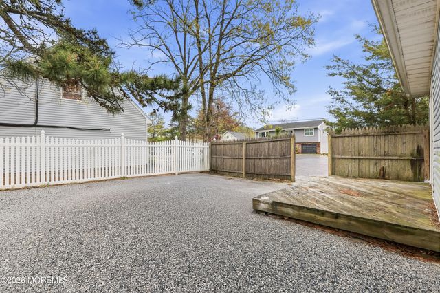 201 6th Street, Barnegat, NJ 08005