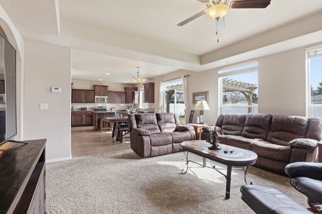 501 S St Charles St, Spokane Valley, WA 99037