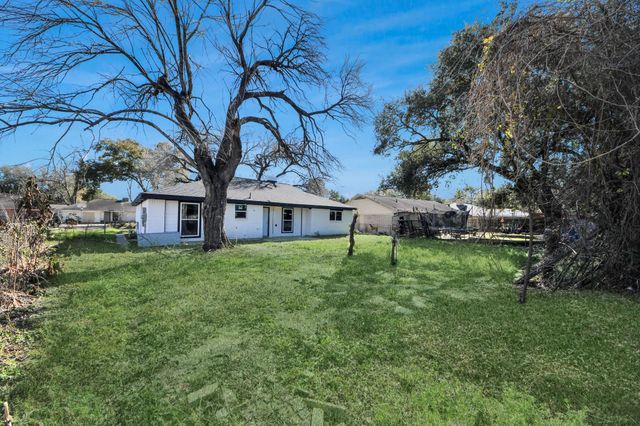 15123 Kaler Road, Houston, TX 77060