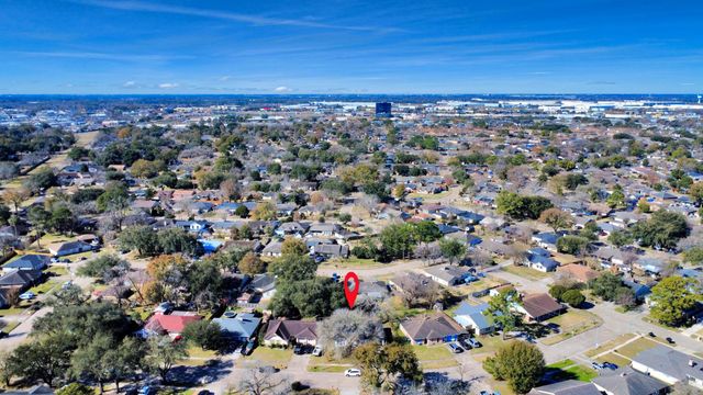 15123 Kaler Road, Houston, TX 77060