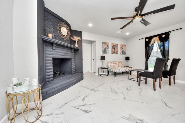 15123 Kaler Road, Houston, TX 77060