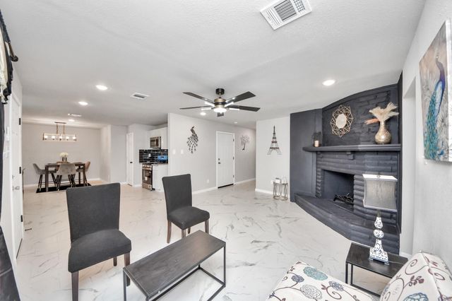 15123 Kaler Road, Houston, TX 77060