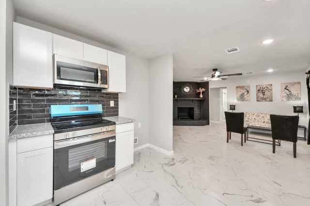 15123 Kaler Road, Houston, TX 77060