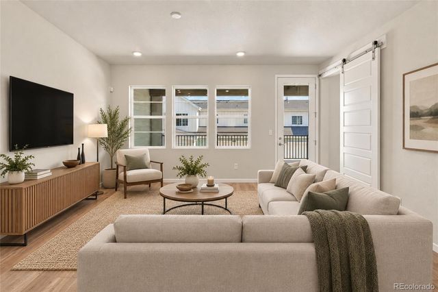 8806 Fraser River Loop, Littleton, CO 80125