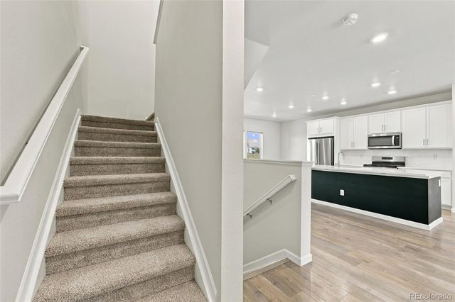 8806 Fraser River Loop, Littleton, CO 80125