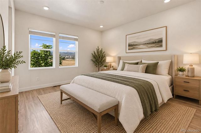 8806 Fraser River Loop, Littleton, CO 80125