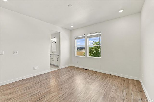 8806 Fraser River Loop, Littleton, CO 80125