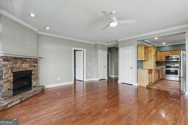 300 Banister Drive 201, Clayton, GA 30525