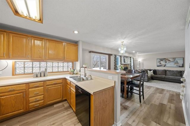 1528 W Romany Court, Olathe, KS 66061