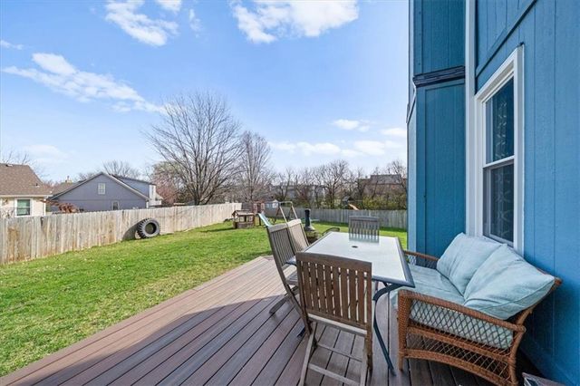 1528 W Romany Court, Olathe, KS 66061