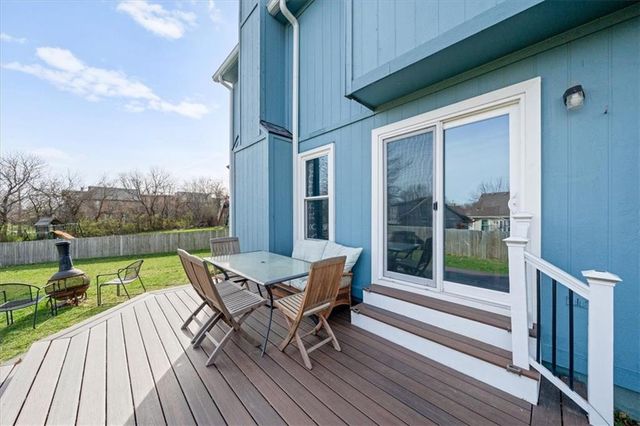 1528 W Romany Court, Olathe, KS 66061