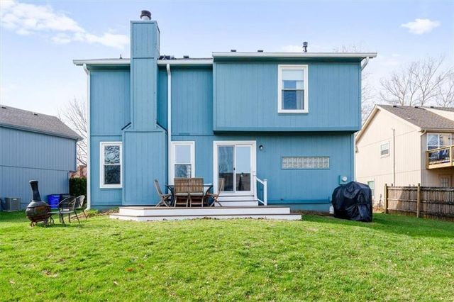 1528 W Romany Court, Olathe, KS 66061