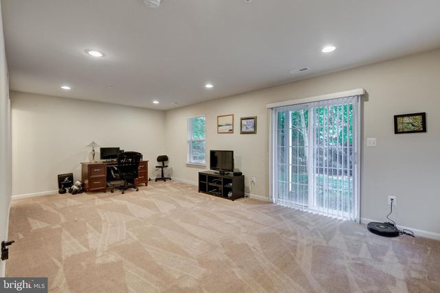 7422 TANYARD KNOLL LN, Glen Burnie, MD 21060