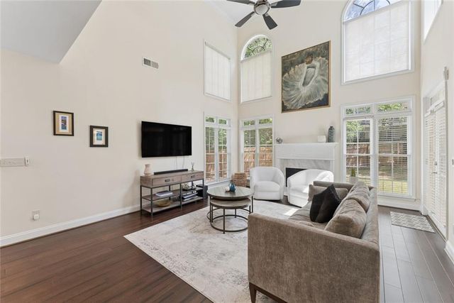 5607 Vinings Retreat Pass SW, Mableton, GA 30126