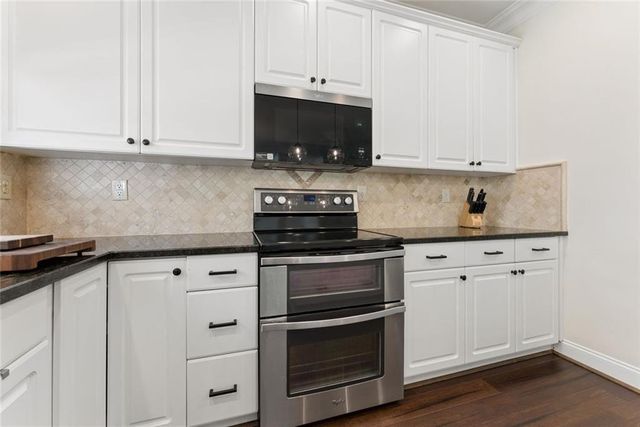 5607 Vinings Retreat Pass SW, Mableton, GA 30126