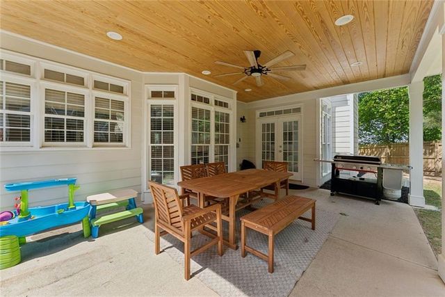 5607 Vinings Retreat Pass SW, Mableton, GA 30126
