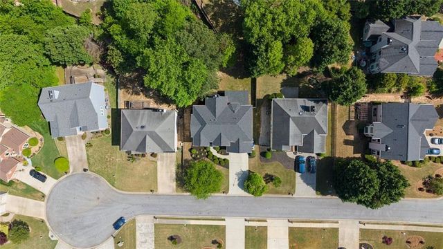 5607 Vinings Retreat Pass SW, Mableton, GA 30126