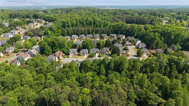 5607 Vinings Retreat Pass SW, Mableton, GA 30126