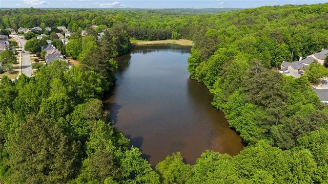 5607 Vinings Retreat Pass SW, Mableton, GA 30126