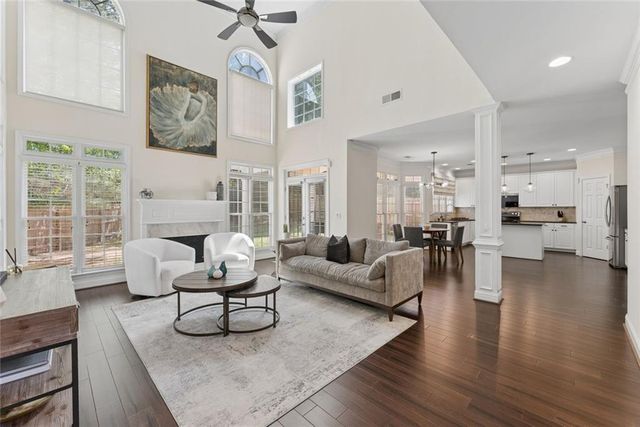 5607 Vinings Retreat Pass SW, Mableton, GA 30126