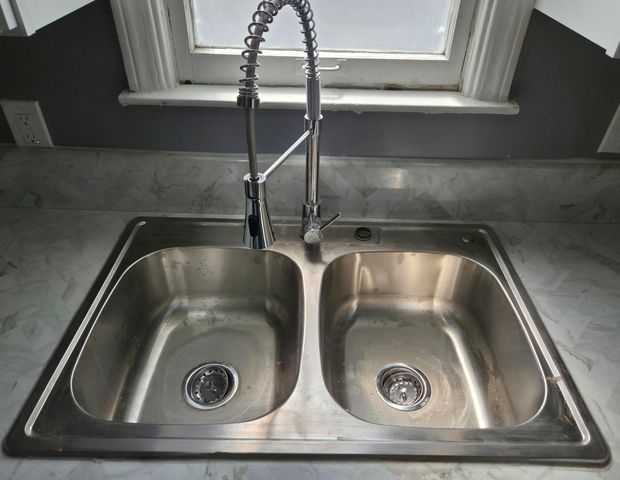 19313 Winthrop Street, Detroit City, MI 48235