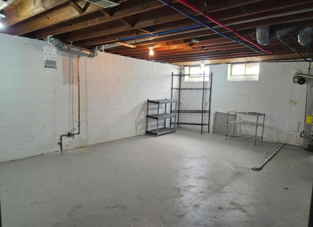 19313 Winthrop Street, Detroit City, MI 48235